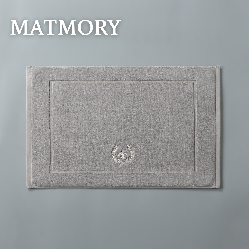 light gray bathroom rugs